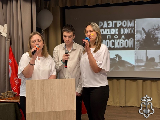 В Одинцово росгвардейцы провели викторину "Тропою памяти" для воспитанников школы-интерната