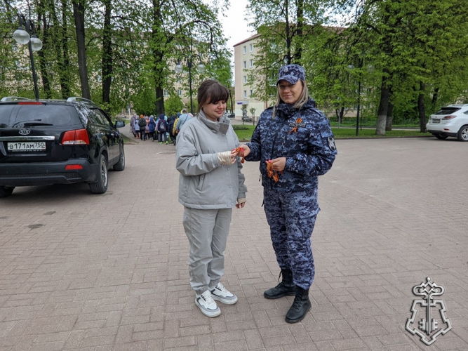 Акцию «Георгиевская ленточка» поддержали росгвардейцы в Подмосковье