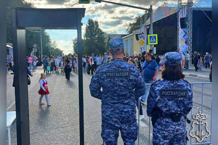 Росгвардия обеспечила охрану правопорядка на массовых мероприятиях в Подмосковье