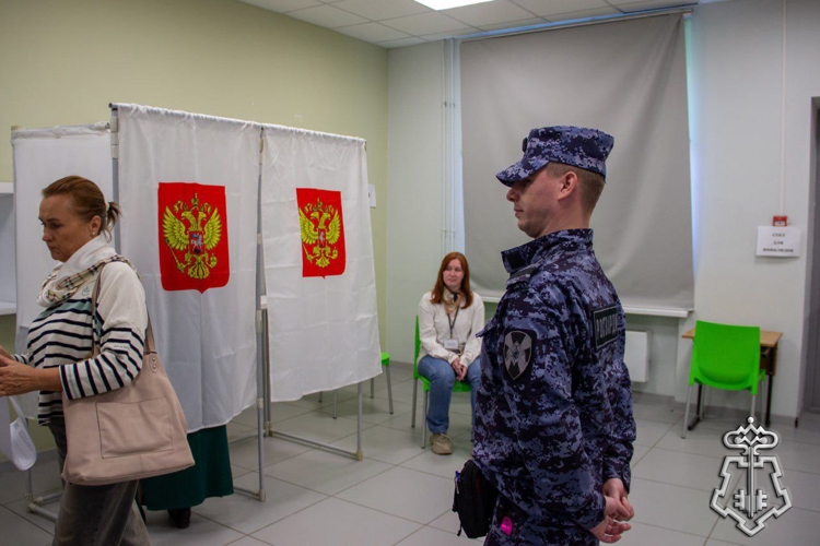 Росгвардия обеспечила безопасность Единого дня голосования в Подмосковье