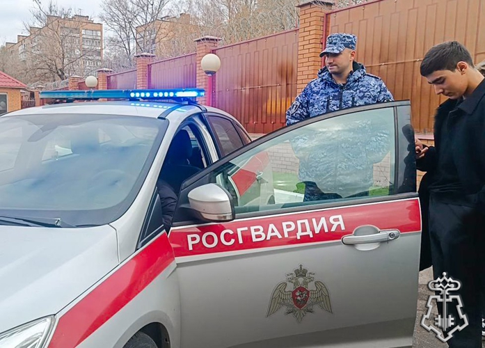 Росгвардейцы провели День открытых дверей для студентов колледжа в Одинцово