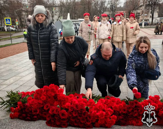 Росгвардейцы и кадеты почтили память героев битвы под Москвой в Подмосковье