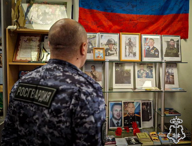Росгвардейцы провели патриотическое мероприятие, посвящённое Дню Героев Отечества в Подмосковье 
