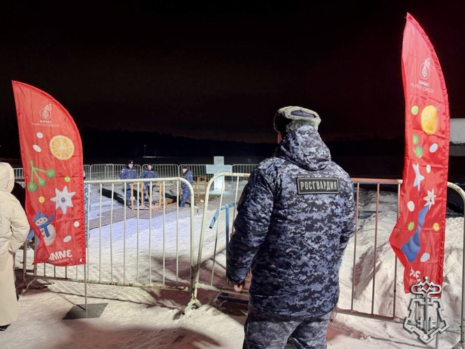 Росгвардейцы обеспечили безопасность мероприятий в Крещение Господне в Подмосковье (видео)
