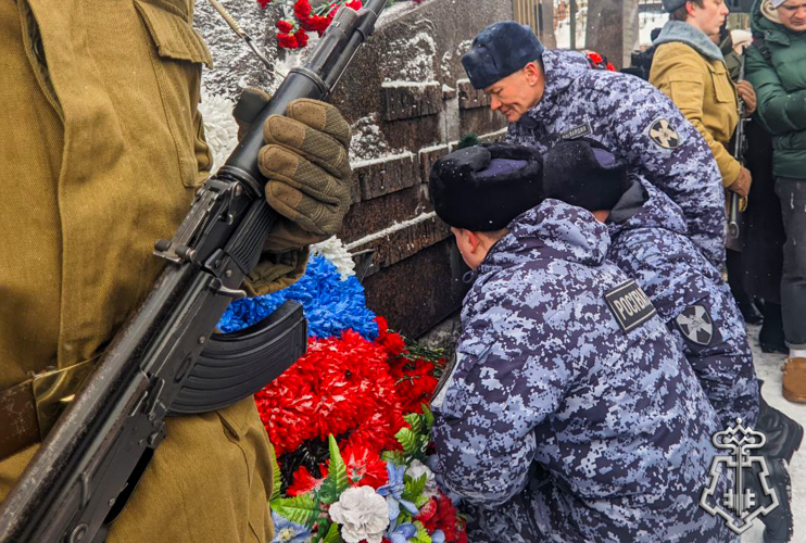 Сотрудники подмосковного главка Росгвардии приняли участие в памятных мероприятиях, посвященных 37-й годовщине вывода войск из Афганистана