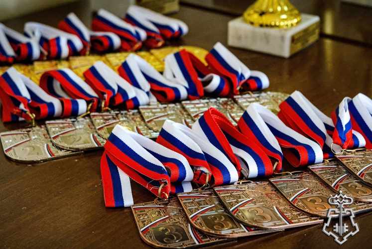 Сборная команда подмосковного главка Росгвардии завоевала «серебро» на Чемпионат Центрального округа по военно-спортивному многоборью «зимнему офицерскому троеборью» и лыжным гонкам