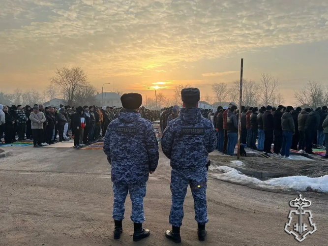 Росгвардейцы обеспечили безопасность во время проведения мусульманского праздника Ураза-Байрам в Подмосковье