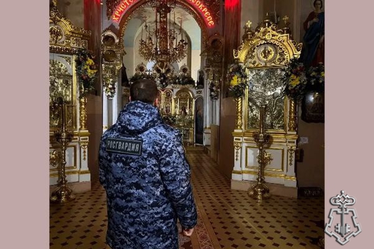 Сотрудники Росгвардии обеспечили безопасность в период празднования Пасхи в Подмосковье