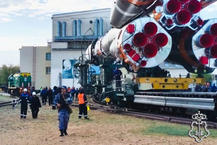Росгвардейцы обеспечили безопасность транспортировки ракеты-носителя «Союз» на космодроме «Байконур» (видео)