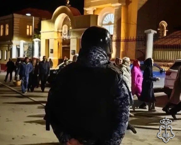 Сотрудники Росгвардии обеспечили безопасность в период празднования Пасхи в Подмосковье