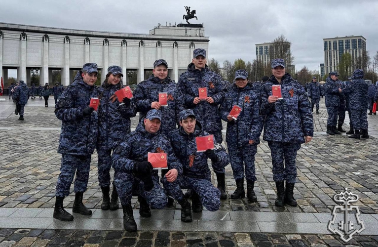 Более 50 сотрудников Главного управления Росгвардии по Московской области завершили обучение в Центре профессиональной подготовки сотрудников вневедомственной охраны 