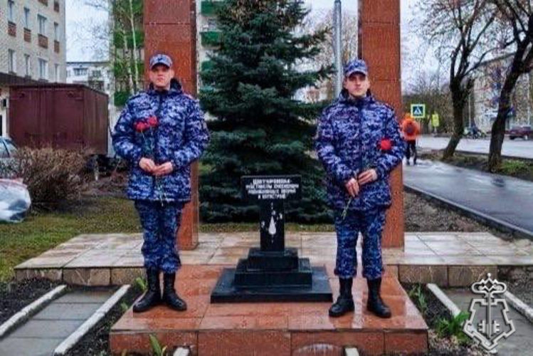 Росгвардейцы почтили память жертв Чернобыльской аварии в Подмосковье