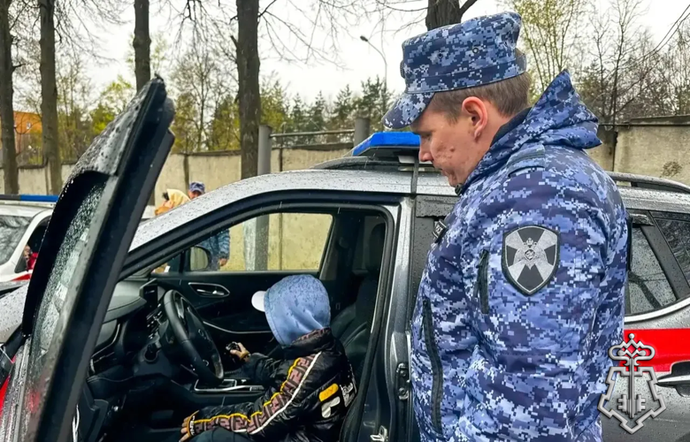 Росгвардейцы в Подмосковье провели патриотическое мероприятие в преддверии Дня Победы  