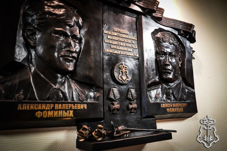 В Подмосковье росгвардейцы почтили память сотрудников вневедомственной охраны, погибших при исполнении служебного долга