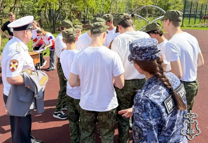 Росгвардейцы провели военно-патриотическую игру для подрастающего поколения в Подмосковье