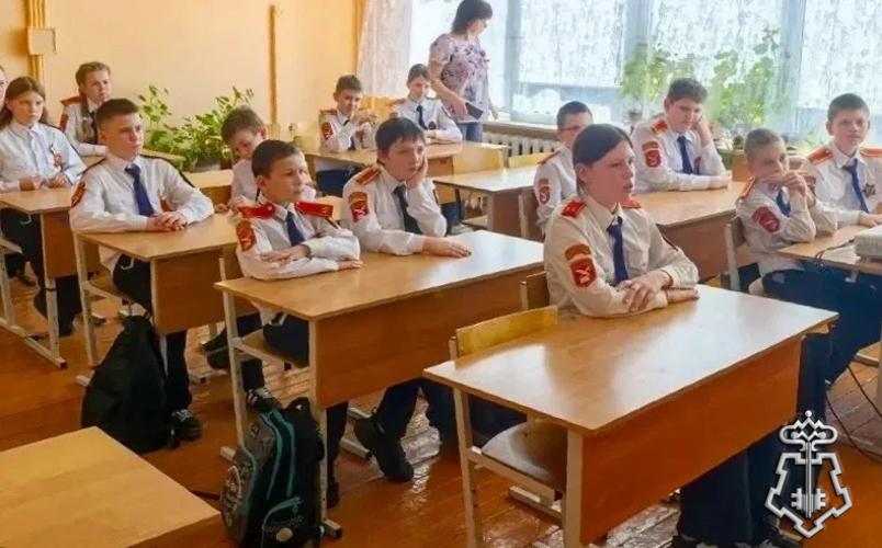 Росгвардейцы организовали для кадетов встречу с ветераном Афганской войны в Подмосковье