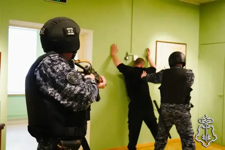 Росгвардейцы провели тактико-специальные учения на объекте культуры в Подмосковье