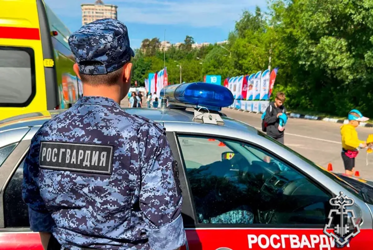 Росгвардейцы обеспечили безопасность и стали участниками 10-го Всероссийского полумарафона «ЗаБег.РФ»