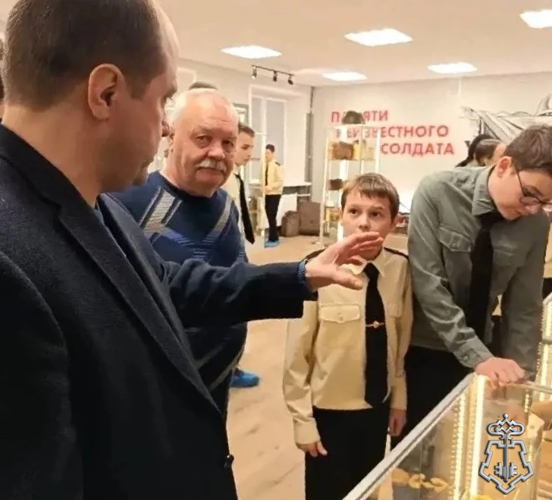 Росгвардейцы организовали для кадетов экскурсию в музей «Неизвестному Солдату» в Подмосковье