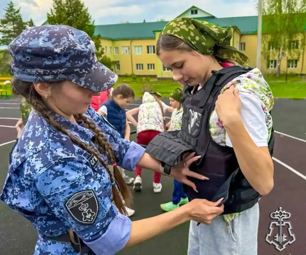 Росгвардейцы провели военно-патриотическую игру «Зарница» в Подмосковье