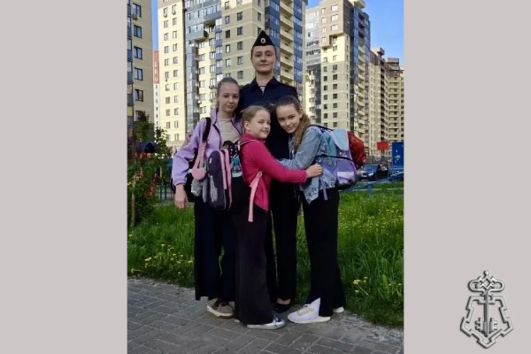 В Международный день семьи героями рубрики «Знай наших» стали сотрудники Электростальского отдела вневедомственной охраны