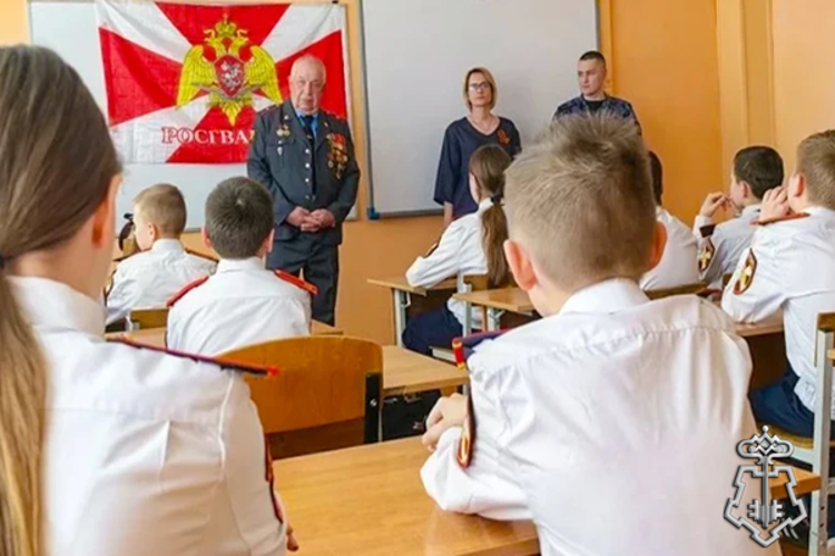 Росгвардейцы организовали для кадетов встречу с ветераном Афганской войны в Подмосковье
