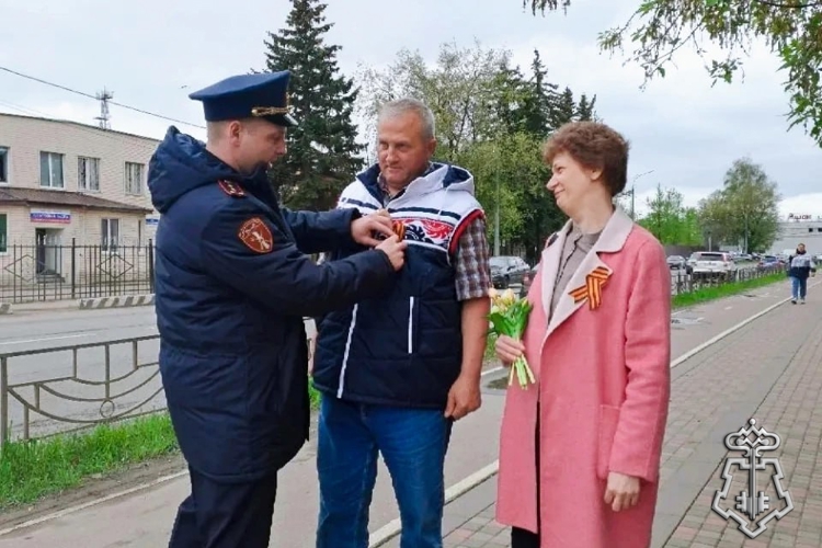 Росгвардейцы продолжают патриотическую акцию «Георгиевская ленточка» в Подмосковье