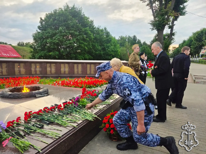 Росгвардейцы присоединились к акции «Свеча памяти» в Подмосковье