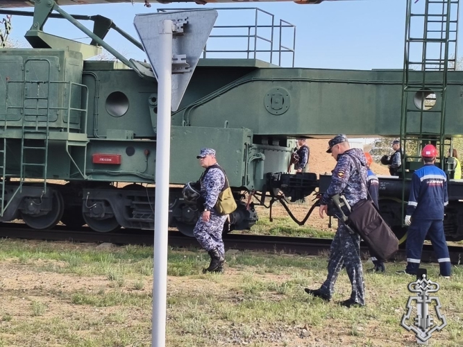 Подмосковные росгвардейцы продолжают обеспечивать безопасность космодрома «Байконур», который празднует 71-летие