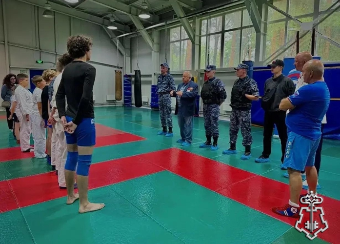 Росгвардейцы провели открытую тренировку по рукопашному бою в Подмосковье