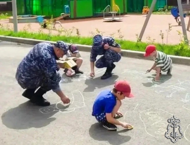 Росгвардейцы провели «Урок безопасности» для детей в Подмосковье