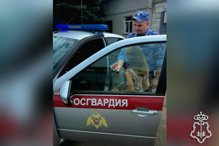 Росгвардейцы провели день открытых дверей для школьников в Подмосковье