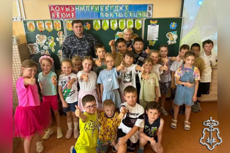 Росгвардейцы провели урок кибербезопасности для школьников в Подмосковье