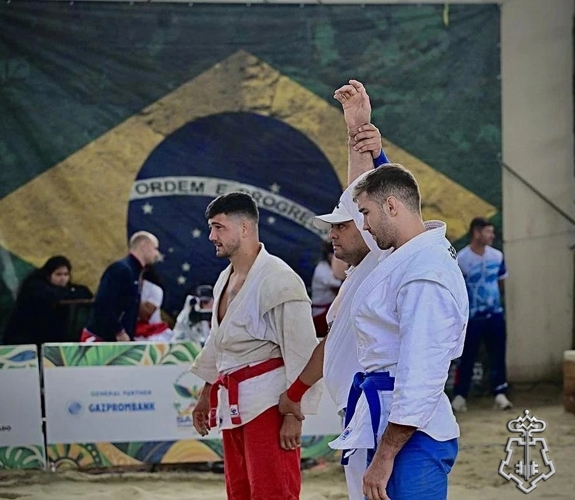 Сотрудник подмосковного главка Росгвардии стал двукратным чемпионом мира по пляжному самбо (видео)