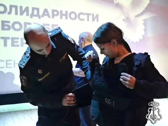 Росгвардейцы в Подмосковье провели уроки безопасности в День солидарности в борьбе с терроризмом
