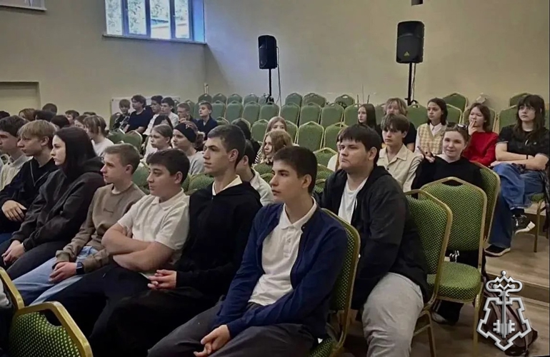 Росгвардейцы провели урок безопасности для школьников в Подмосковье