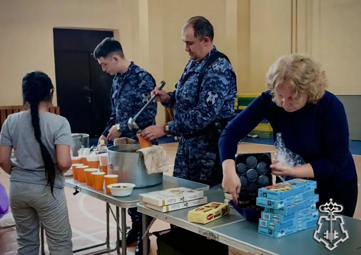 Росгвардейцы организовали занятие по начальной военной подготовке для кадетов в Подмосковье